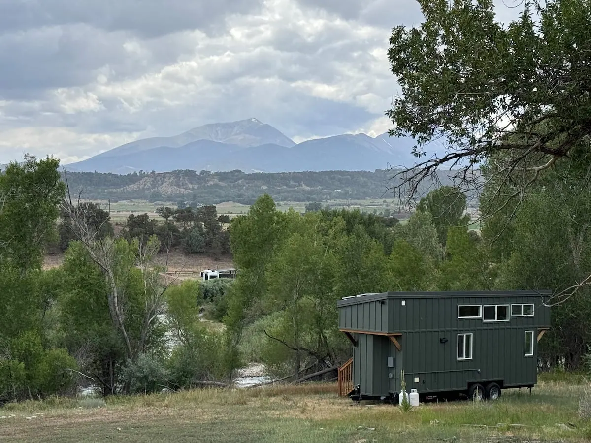 Salida Tiny House beside private Arkansas River access