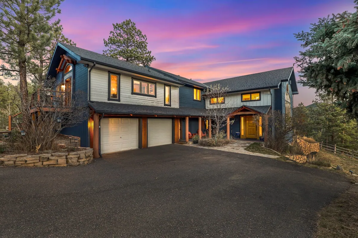 Large Evergreen Mountain Retreat with hot tub and mountain views